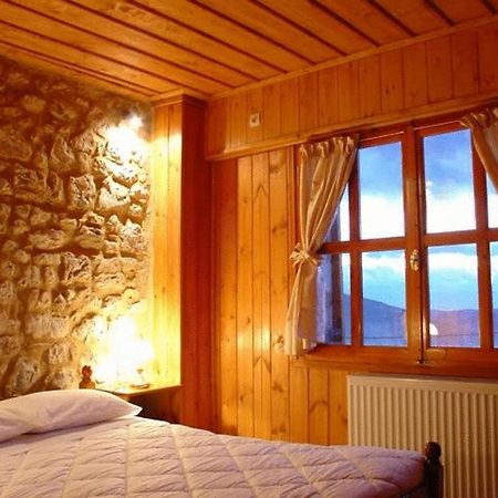 Ariadne Guesthouse Arachova Rum bild