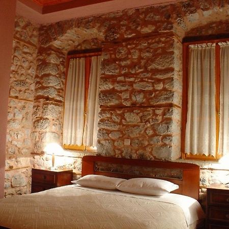 Ariadne Guesthouse Arachova Rum bild