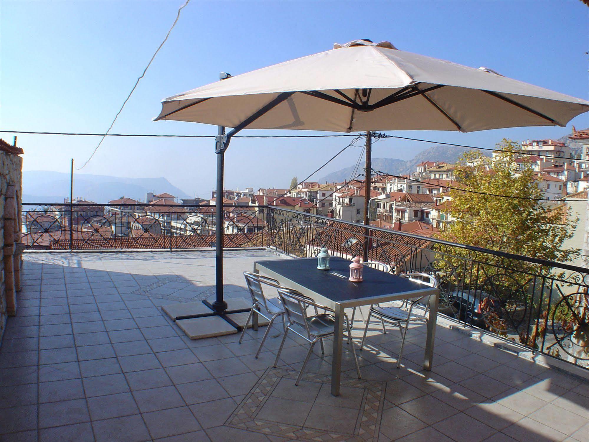 Ariadne Guesthouse Arachova Exteriör bild